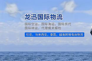 脑瓜嗡嗡的！韩德君被纪卓打头违体犯规下场休息 赵继伟顶替罚球